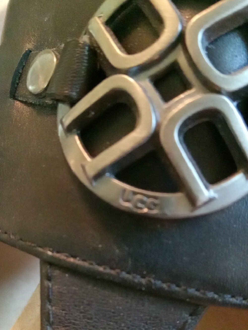 UGG - Picture 5 of 6